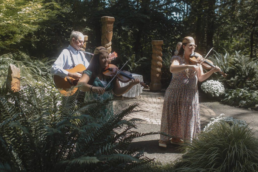 musicians play at Dancing Deer Mountain wedding